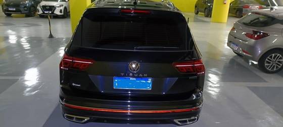 VOLKSWAGEN TIGUAN 2.0 300 TSI GASOLINA ALLSPACE R-LINE AUTOMÁTICO VOLKSWAGEN TIGUAN 2.0 300 TSI GASOLINA ALLSPACE R-LINE AUTOMÁTICO